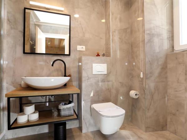 Villa Teuta : photo 3 de la chambre chambre supérieure lit queen-size