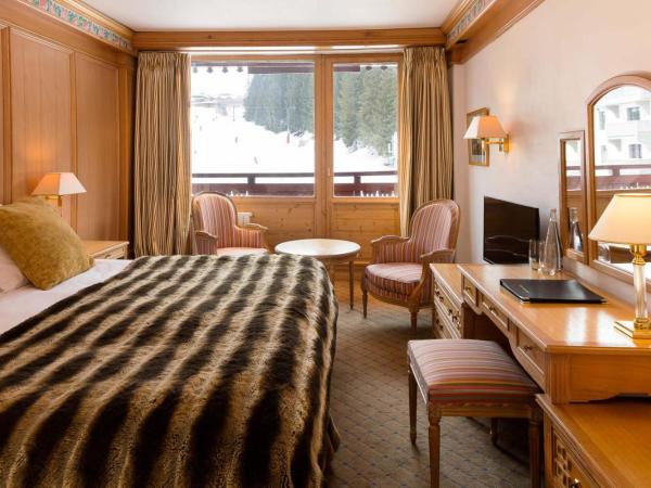 Hotel Carlina : photo 2 de la chambre chambre double prestige - vue sur piste de ski