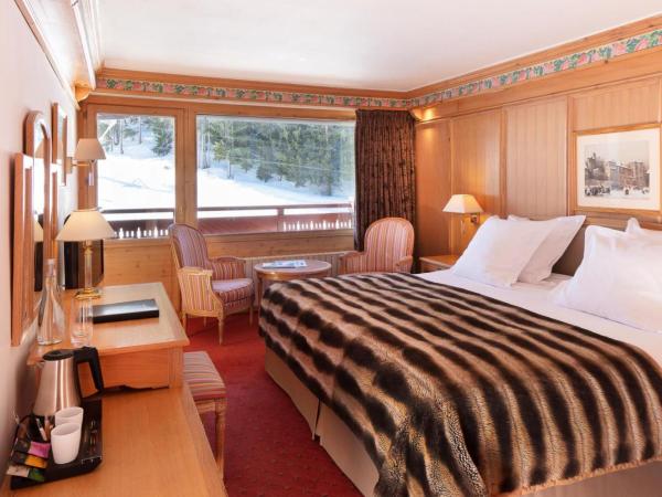 Hotel Carlina : photo 1 de la chambre chambre double classique - vue sur piste de ski