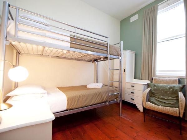 The Nunnery Accommodation : photo 2 de la chambre chambre lits jumeaux Économique avec salle de bains commune