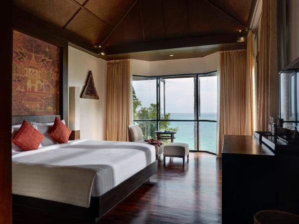 Rawi Warin Resort And Spa - SHA Extra Plus : photo 1 de la chambre villa piscine coucher de soleil