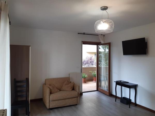 Nottetempo Verona : photo 1 de la chambre chambre de luxe (2 adultes + 1 enfant) avec salle de bains commune