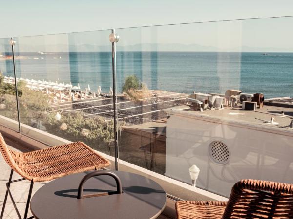 Cooks club City Beach Rhodes : photo 2 de la chambre suite avec balcon