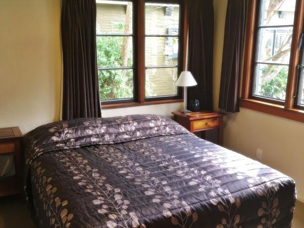 Woodlands Motels And Apartments : photo 2 de la chambre appartement supérieur