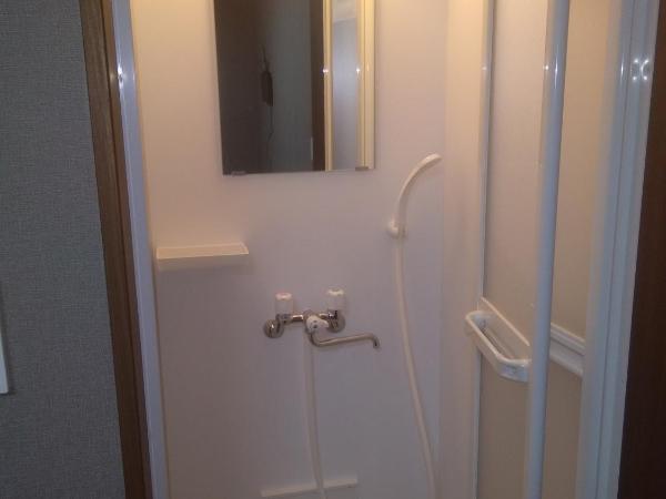 Nice Hostel Yahiro : photo 2 de la chambre chambre double avec salle de bains privative