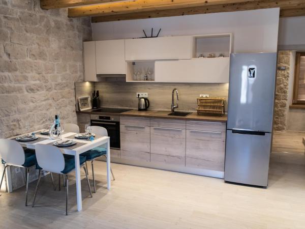 Limestone Heritage House : photo 3 de la chambre appartement supérieur