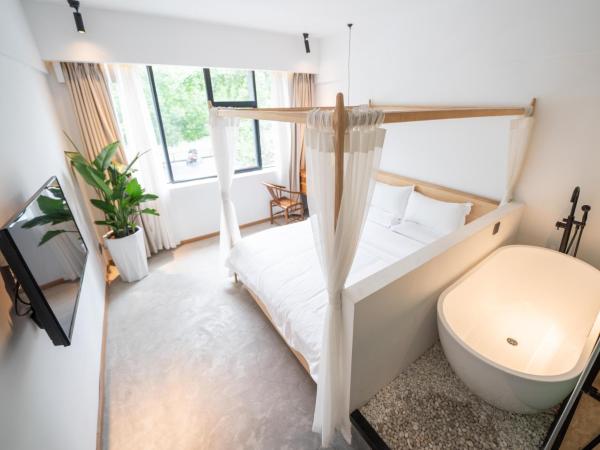 Moonlight Hotel : photo 1 de la chambre chambre supérieure lit queen-size