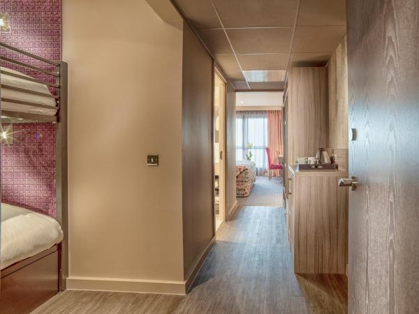 Boulevard Hotel : photo 8 de la chambre chambre familiale