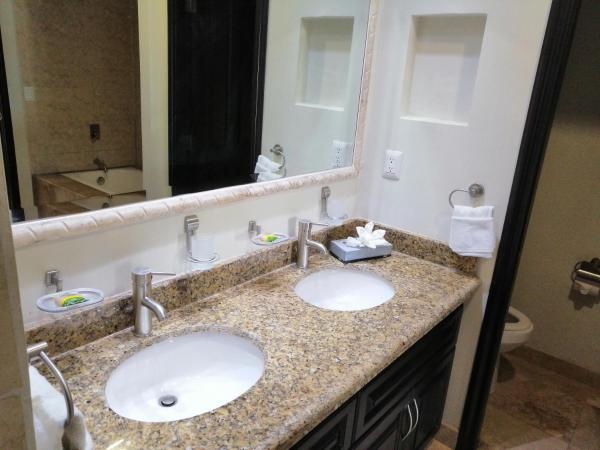 Las Villas Hotel & Golf By Estrella del Mar : photo 4 de la chambre 2 queens garden view