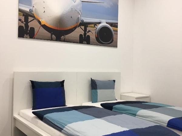 AeroRooms : photo 2 de la chambre chambre double Économique - accessible depuis la zone commune - sans fenêtre