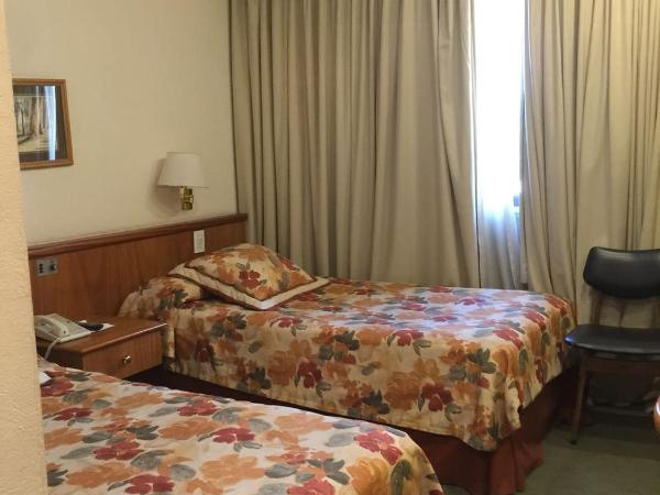 Hotel Cervantes : photo 4 de la chambre chambre double standard