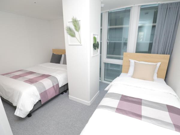 Line Hotel Myeongdong : photo 3 de la chambre chambre familiale