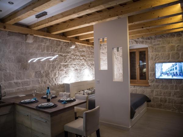 Limestone Heritage House : photo 10 de la chambre studio