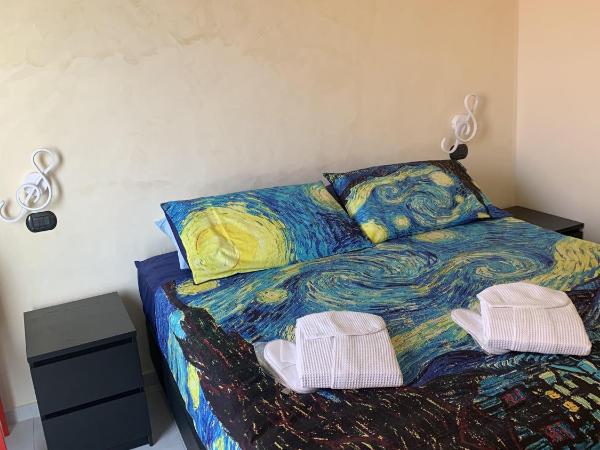 National Gallery Taormina B&B : photo 6 de la chambre chambre double avec salle de bains privative