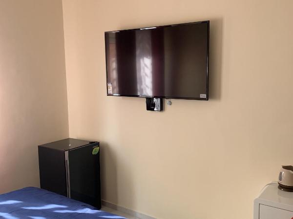 National Gallery Taormina B&B : photo 2 de la chambre petite chambre lits jumeaux