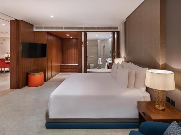 JA The Resort - JA Lake View Hotel, Dubai : photo 3 de la chambre suite 1 chambre avec terrasse