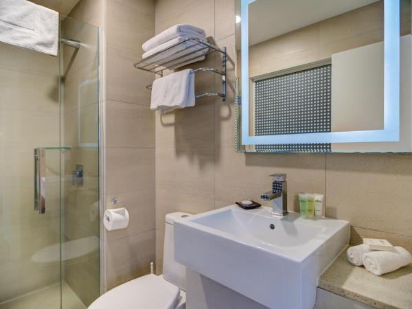 VR Queen Street Hotel & Suites : photo 5 de la chambre chambre lit king-size standard
