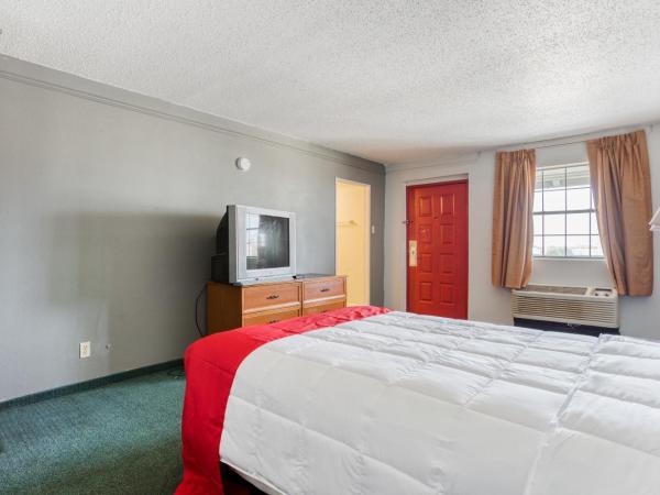 SUNSET INN Oklahoma City : photo 5 de la chambre chambre lit queen-size