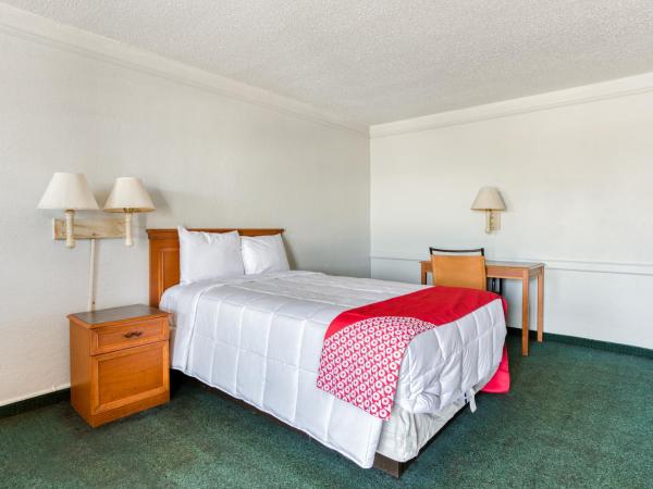 SUNSET INN Oklahoma City : photo 4 de la chambre chambre lit queen-size