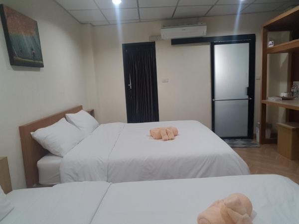 Double D Rooms & Cafe : photo 6 de la chambre chambre triple Économique