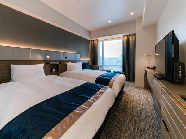 Daiwa Roynet Hotel Kyoto Terrace Hachijo PREMIER : photo 1 de la chambre chambre lits jumeaux supérieure - vue sur ville - non-fumeurs