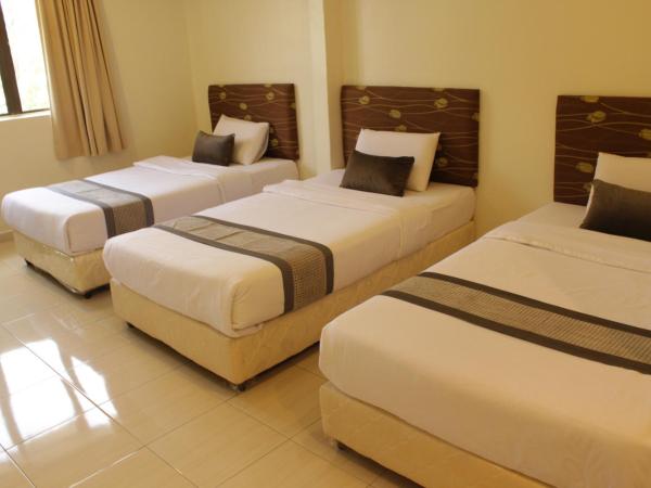 Hotel Bandar Baru Menglembu : photo 1 de la chambre chambre triple deluxe