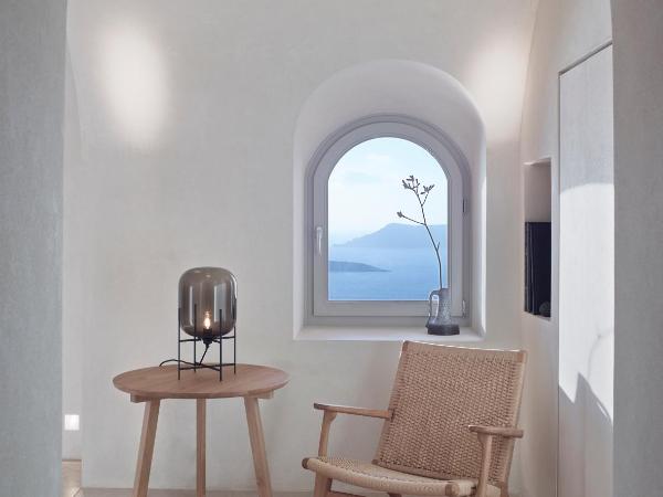 Villa Bordeaux : photo 3 de la chambre suite aqua avec petite piscine privée - vue sur caldeira