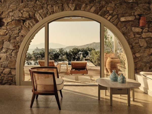 Belvedere Mykonos - Hilltop Rooms & Suites - The Leading Hotels of the World : photo 6 de la chambre suite hilltop infinity avec piscine privée – vue sur mer