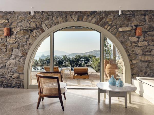 Belvedere Mykonos - Hilltop Rooms & Suites - The Leading Hotels of the World : photo 1 de la chambre suite hilltop infinity avec piscine privée – vue sur mer