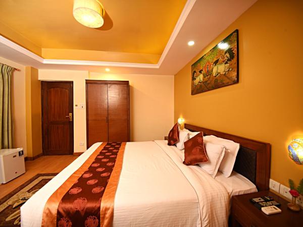 DOM Himalaya Hotel : photo 10 de la chambre chambre double ou lits jumeaux de luxe - navette depuis l'aéroport gratuite