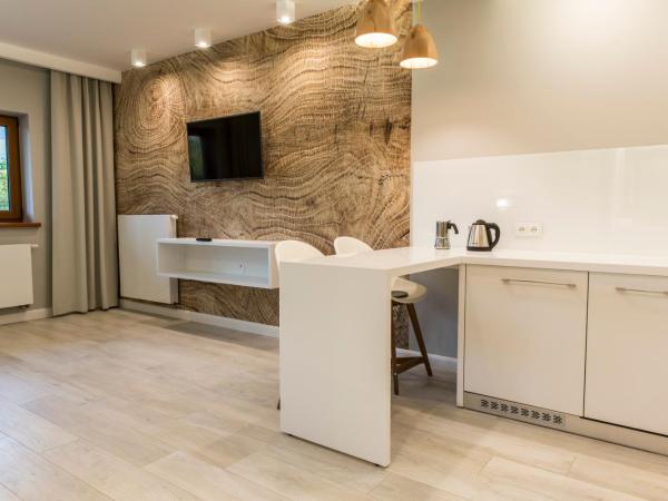 Royal Hill Residence : photo 8 de la chambre studio avec balcon - vue sur montagnes