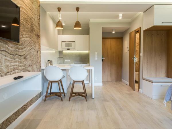 Royal Hill Residence : photo 9 de la chambre studio avec balcon