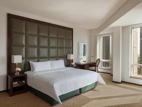 Shangri-La Apartments : photo 3 de la chambre appartement 2 chambres - vue sur ville