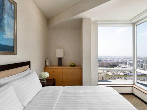 Shangri-La Apartments : photo 3 de la chambre appartement 3 chambres - vue sur mer