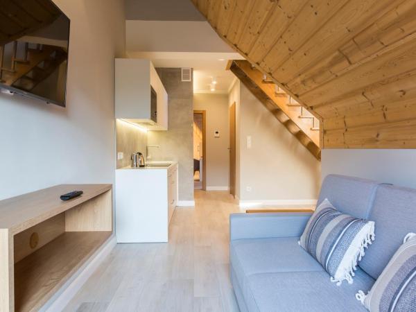 Royal Hill Residence : photo 4 de la chambre duplex apartment with mountain view (5 adults)