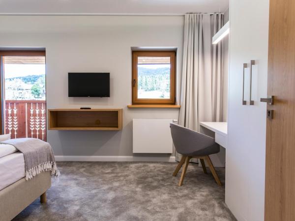 Royal Hill Residence : photo 10 de la chambre one-bedroom apartmentn with mezzanine and mountain view (5 adults)