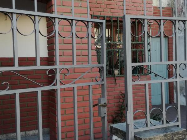 Lo de Su : photo 9 de la chambre chambre triple avec salle de bains commune