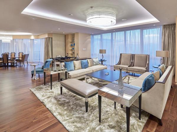Wyndham Grand Istanbul Levent Hotel & Conference Center : photo 9 de la chambre suite présidentielle