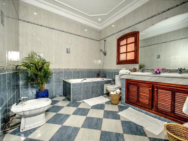 LHOSTEL à Casablanca : photo 6 de la chambre suite - vue sur jardin