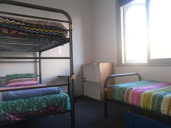 Britannia on William : photo 2 de la chambre lit dans dortoir féminin de 3 lits