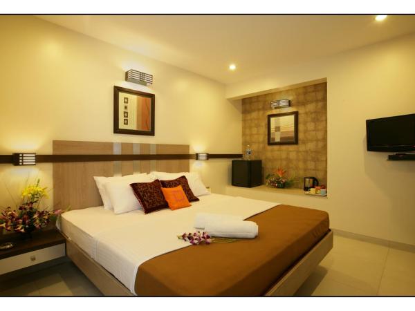 Hotel Utsav Deluxe : photo 1 de la chambre chambre double standard