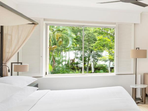 Sheraton Grand Mirage Resort, Port Douglas : photo 1 de la chambre studio, 1 king, garden view