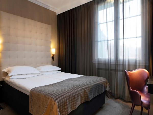 Elite Plaza Hotel : photo 8 de la chambre petite chambre double