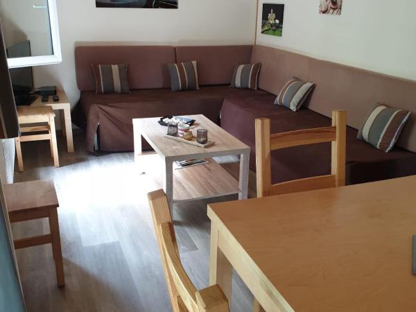 Pyla Chalet et mobilhom 6 personnes Magda : photo 4 de la chambre chalet 2 chambres