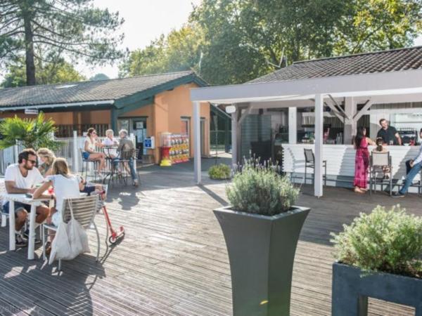 Pyla Chalet et mobilhom 6 personnes Magda : photo 8 de la chambre mobile home