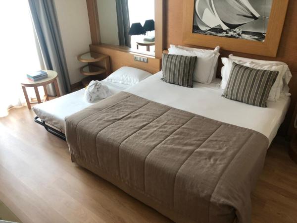 Las Arenas Balneario Resort : photo 2 de la chambre chambre triple classique avec vue sur ville