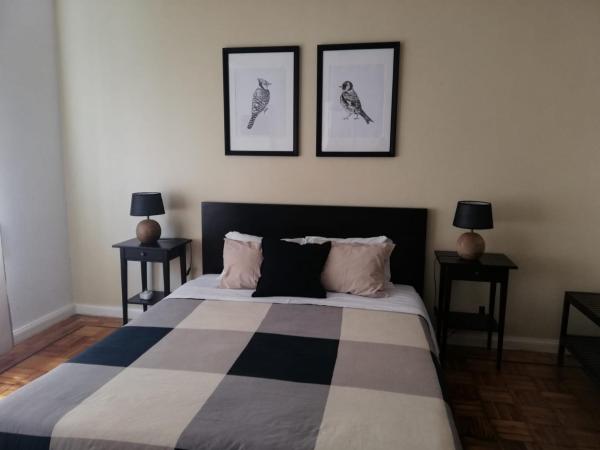 100 Contos : photo 1 de la chambre chambre double standard avec balcon