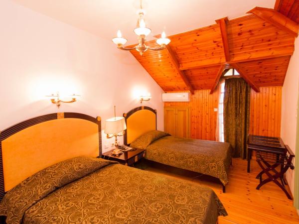 Krikonis Hotel : photo 10 de la chambre chambre triple