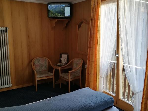 Petit Helvetia Budget Hotel : photo 2 de la chambre chambre double standard