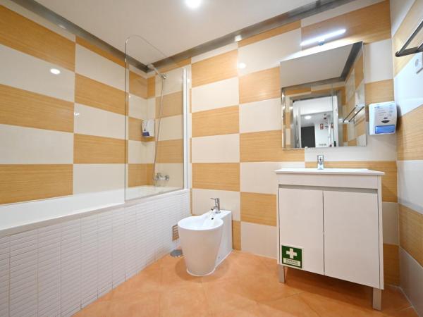 Famous Crows Lisbon Suites : photo 8 de la chambre chambre double ou lits jumeaux standard avec salle de bains privative - troisième Étage